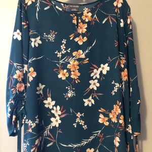 Van Heusen blue floral long sleeve blouse
